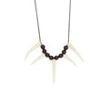 Collier À Grandes Dents De Prédateur