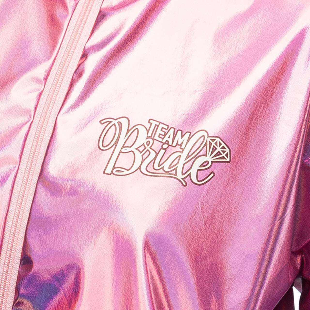 Op deze afbeelding zie je een Kostuums, van het merk Boland. Megacoole Metallic Roze Jasje Team Bride Vrouw