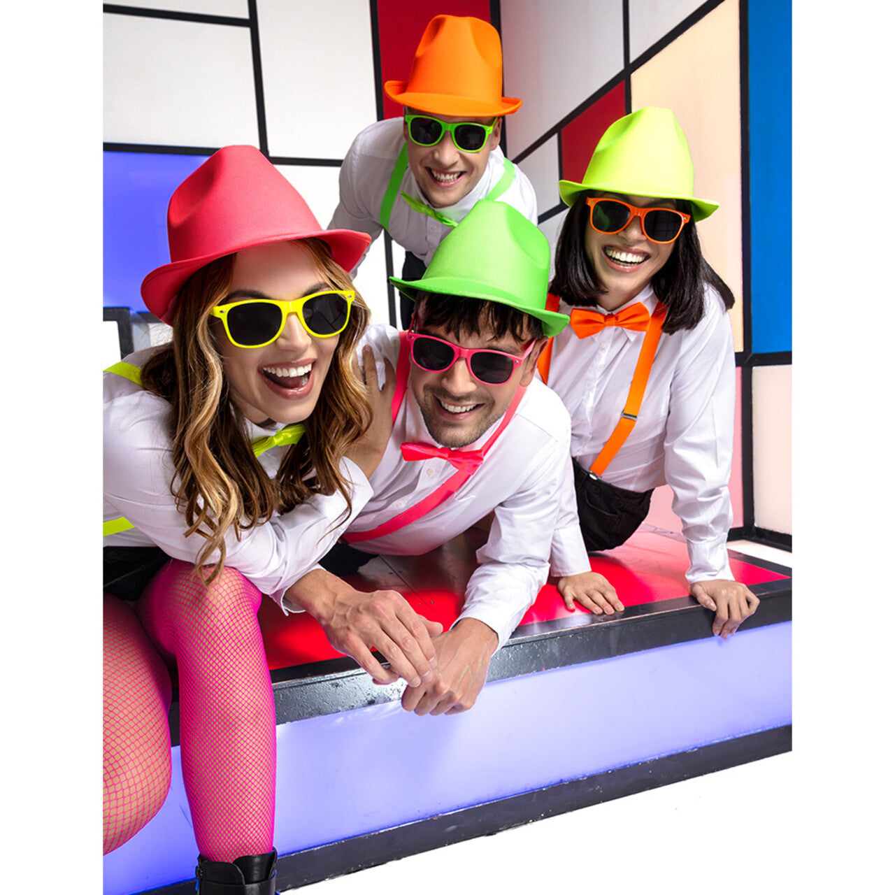 Op deze afbeelding zie je een Accessoires, van het merk Boland. Gentleman Party Set Roze