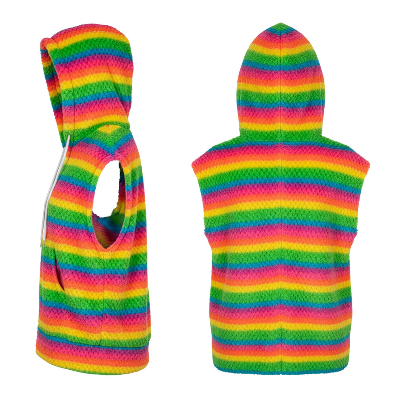 Op deze afbeelding zie je een Kostuums, van het merk Boland. Must Have Bodywarmer Fluffy Regenboog