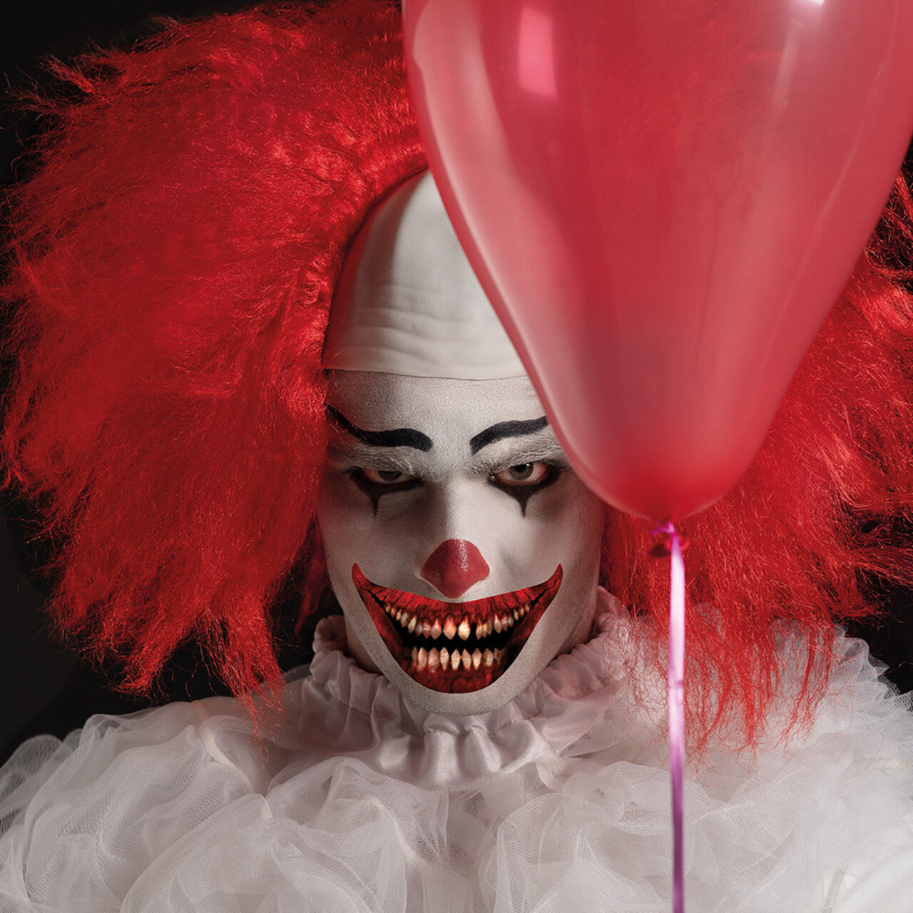 Op deze afbeelding zie je een Accessoires, van het merk Boland. Schmink Kit Terrible Clown Met Sticker Tattoo