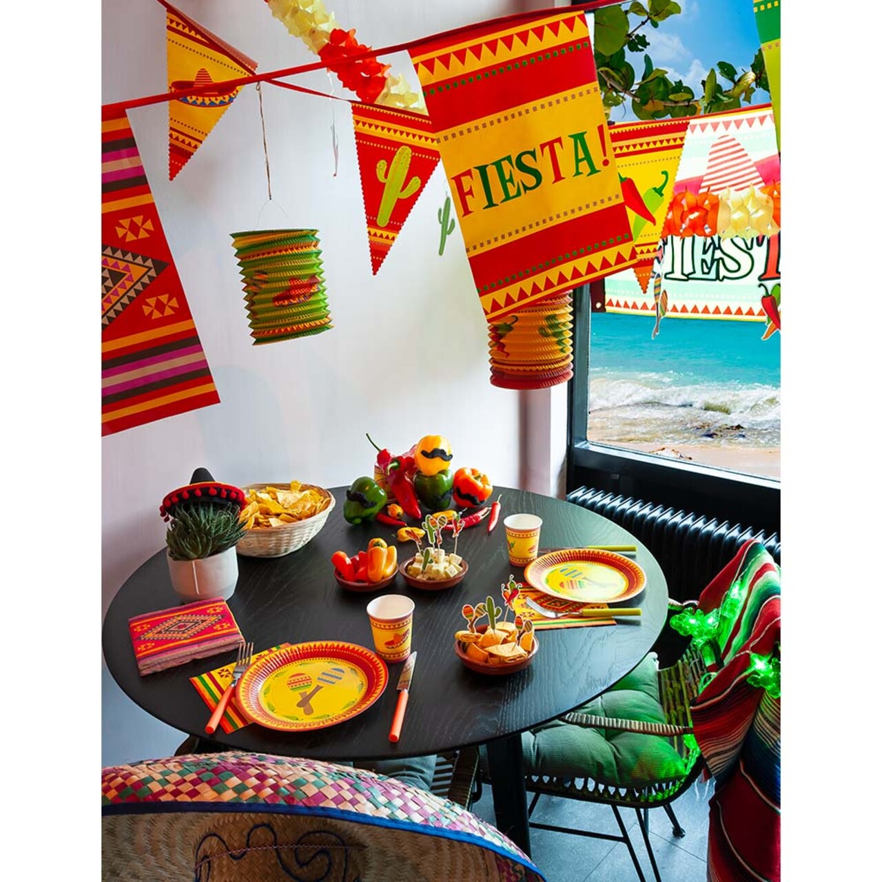 Op deze afbeelding zie je een Decoratie, van het merk Boland. Vlaggenlijn Mexico Hot Jalapeno Party