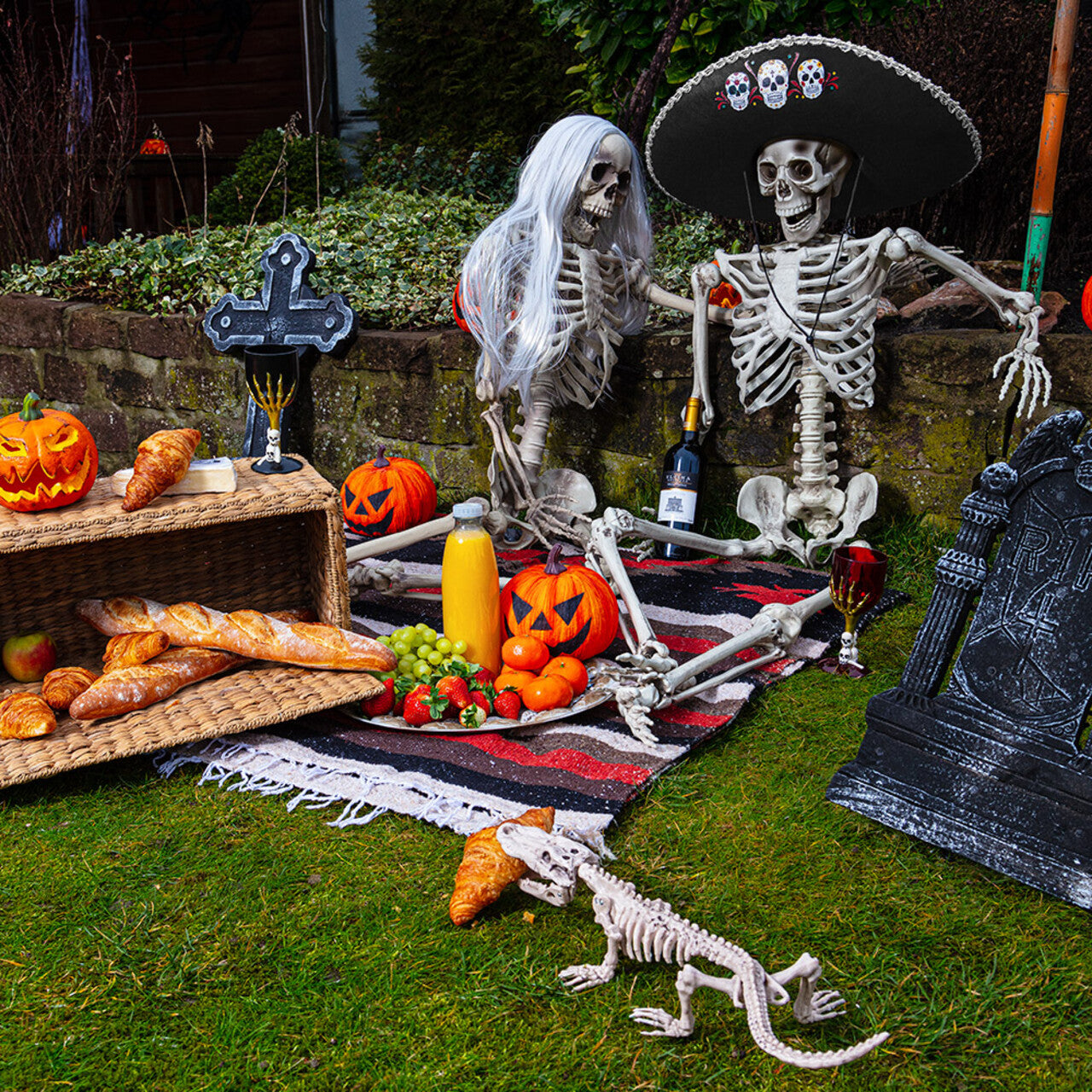 Op deze afbeelding zie je een Accessoires, van het merk Boland. Mexicaanse Sombrero Calavera