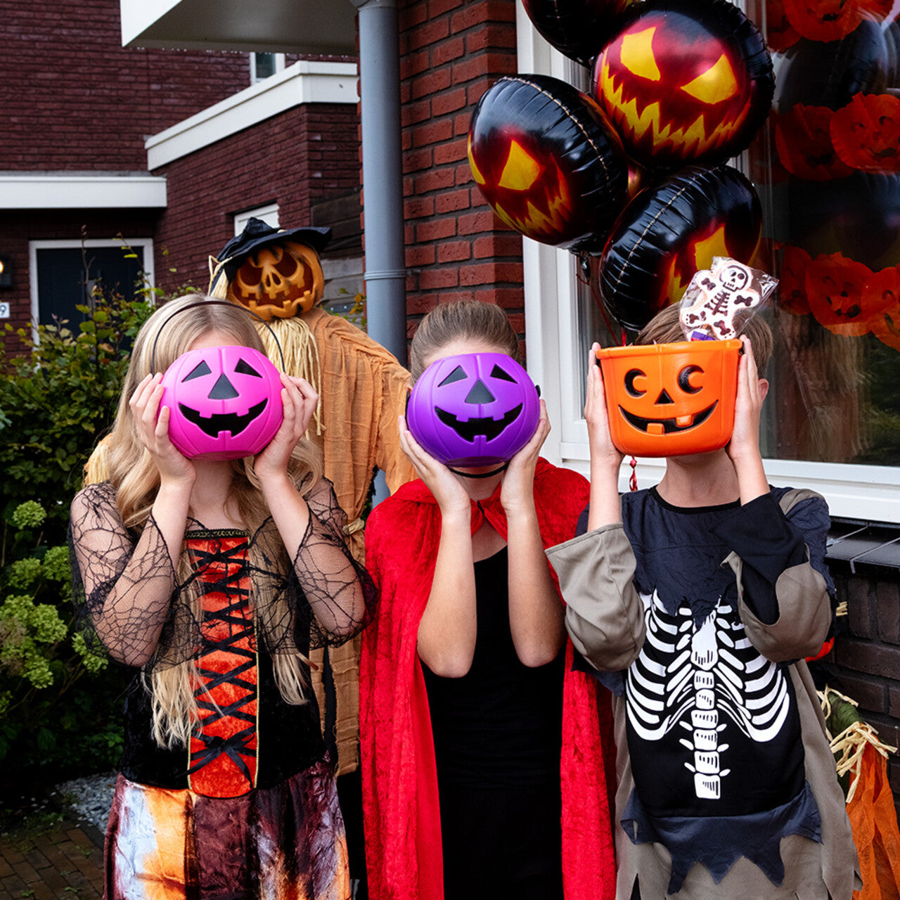 Op deze afbeelding zie je een Decoratie, van het merk Boland. Folieballon Fury Creepy Pumpkin