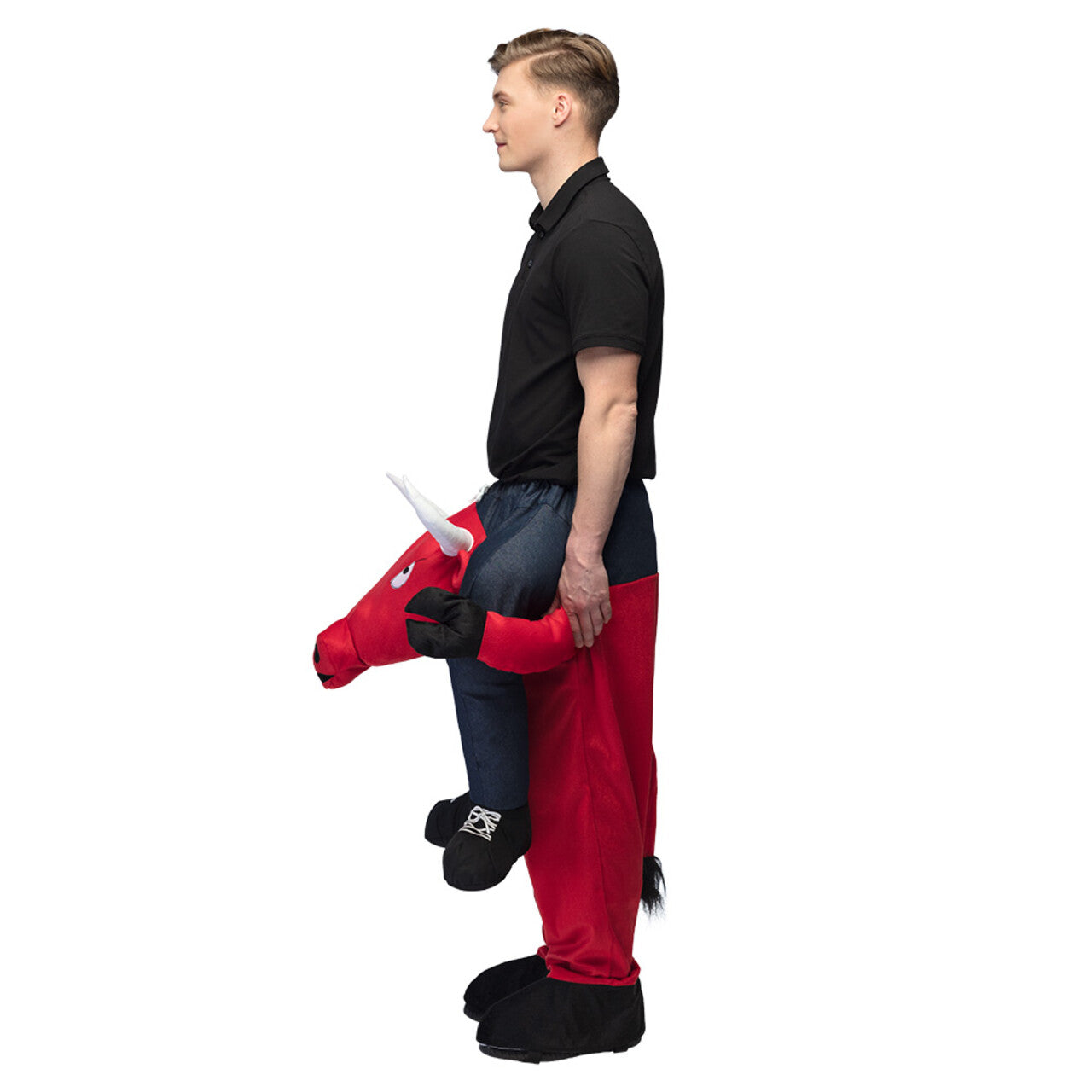 Op deze afbeelding zie je een Kostuums, van het merk Boland. Op De Rug Van Een Dolle Rode Stier Kostuum