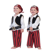 Op deze afbeelding zie je een Kostuums, van het merk Funny Fashion. Machtige Rood Zwarte Mini Piraat Jongen Kostuum