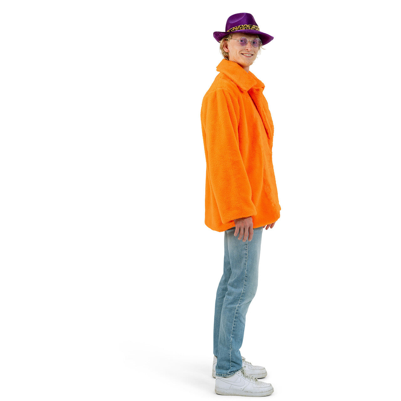 Op deze afbeelding zie je een Kostuums, van het merk Funny Fashion. Oranje Teddybeer Jas Man