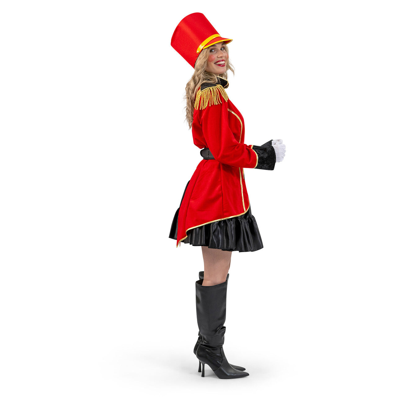 Op deze afbeelding zie je een Kostuums, van het merk Magic By Freddy's. Kofferdrager Van Hotel Notenkraker Vrouw Kostuum
