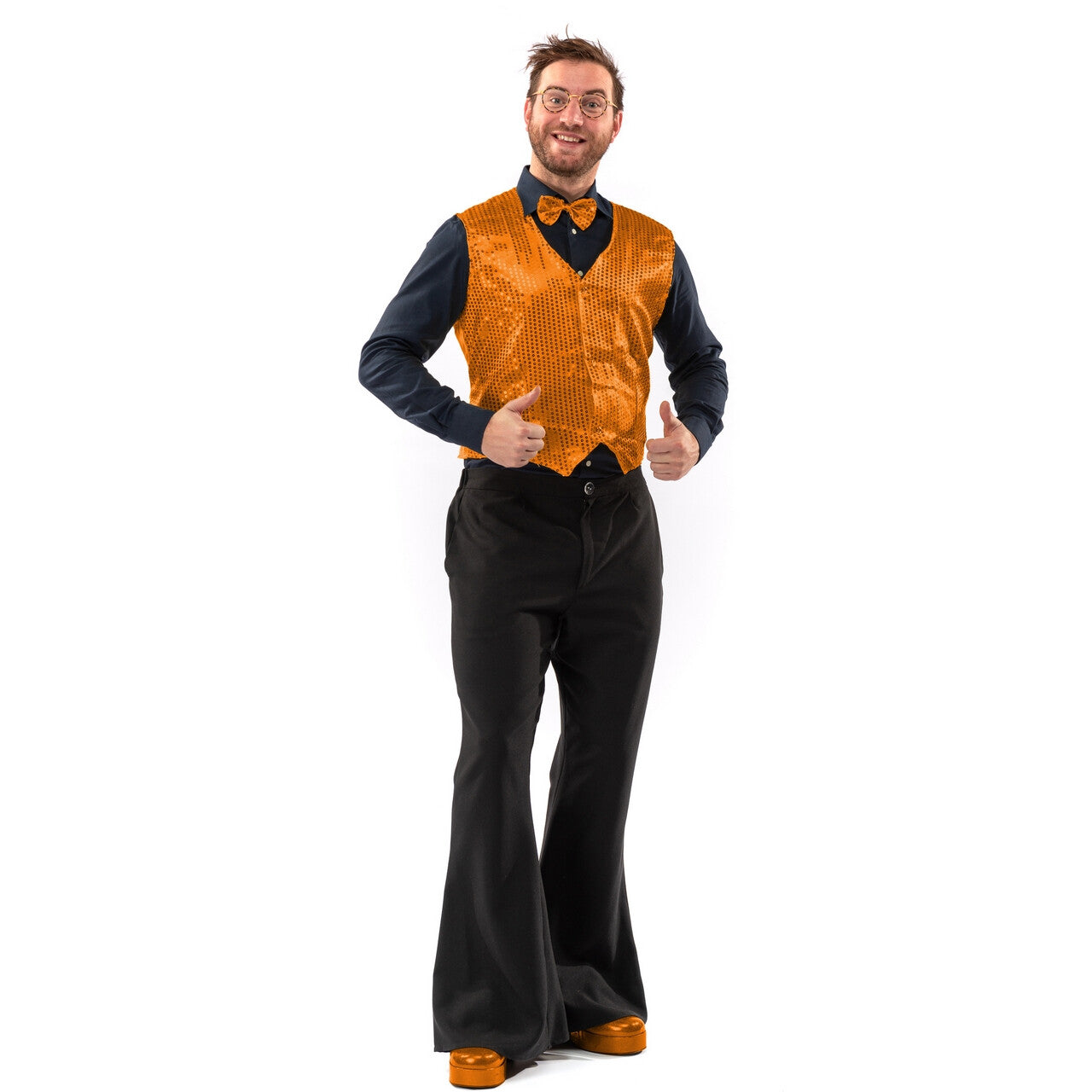 Op deze afbeelding zie je een Kostuums, van het merk Original Replicas. Paillettenvest Met Strik Oracle Orange Man