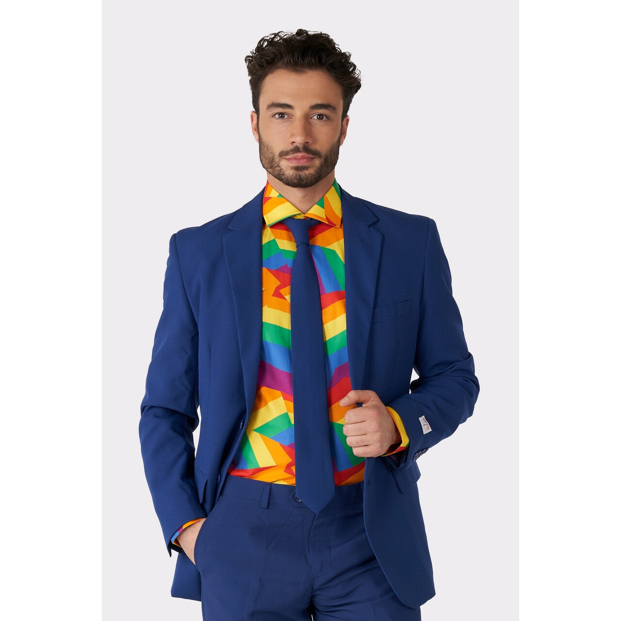 Op deze afbeelding zie je een Kostuums, van het merk Opposuits. Over The Zig Zag Rainbow Festival Blouse Man
