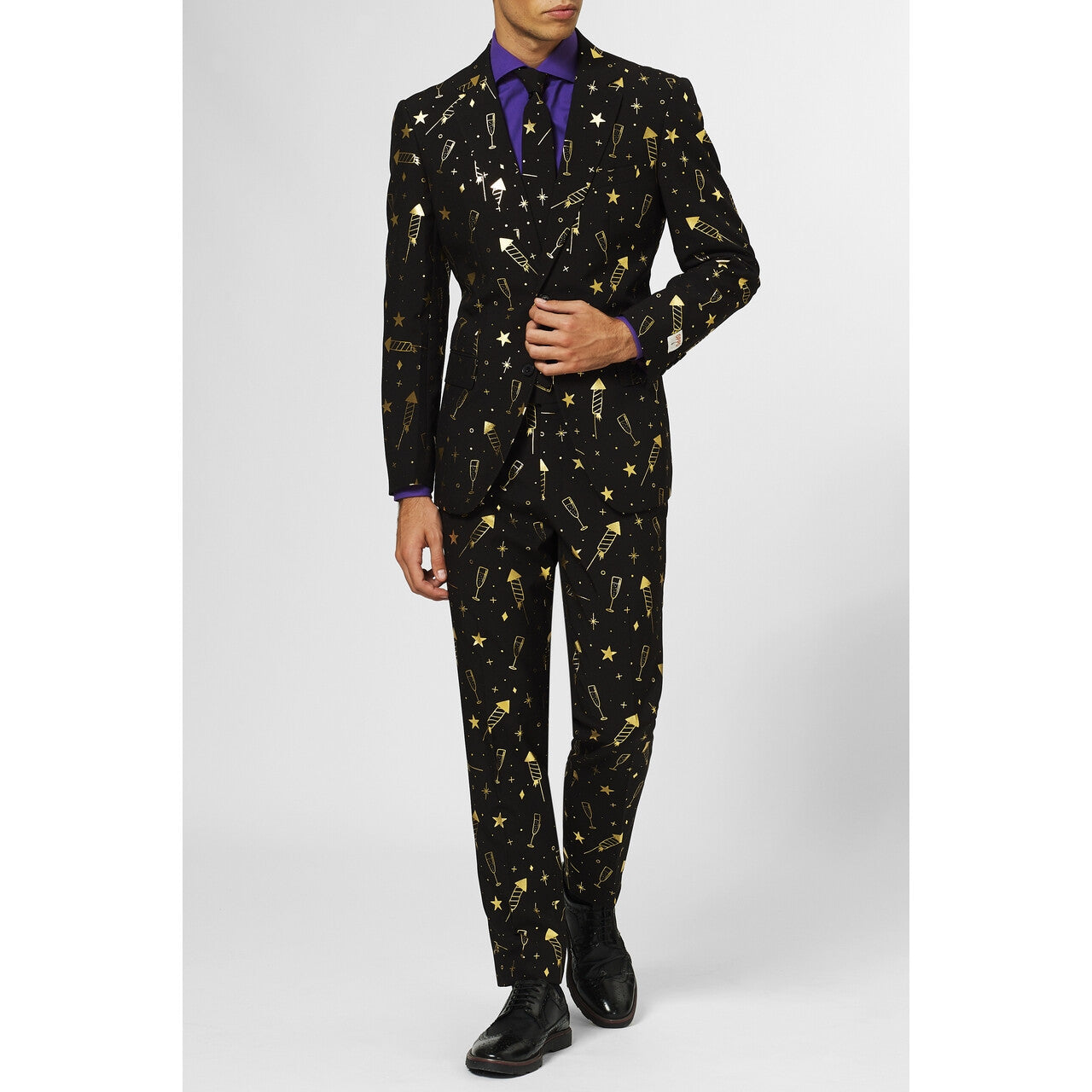 Op deze afbeelding zie je een Kostuums, van het merk Opposuits. Zwart Fancy Fireworks Oud En Nieuw Vuurwerk Kostuum Man
