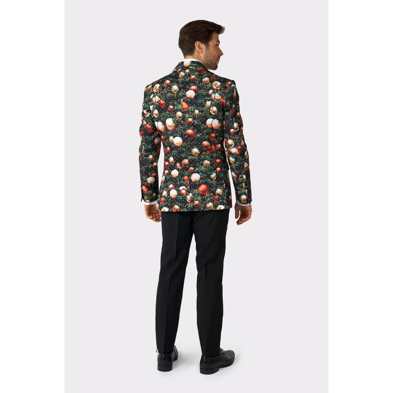 Op deze afbeelding zie je een Kostuums, van het merk Opposuits. Shine Pine Hang Out Your Balls Opposuit Man Kostuum