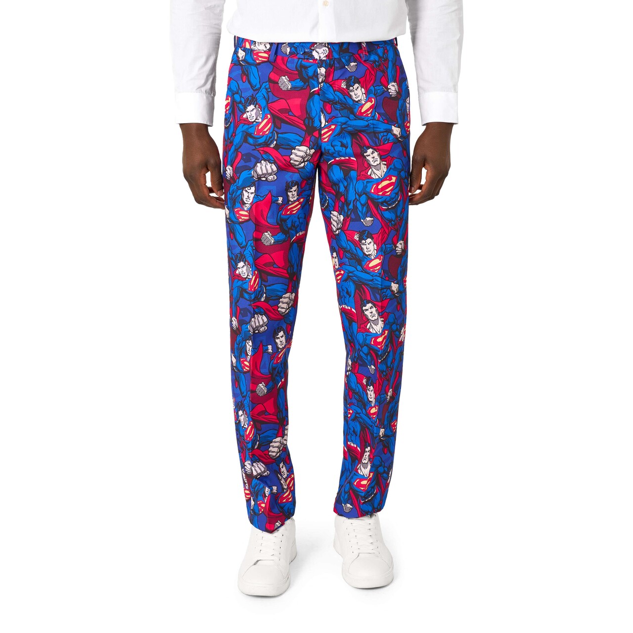 Op deze afbeelding zie je een Kostuums, van het merk Opposuits. The Man Of Steel Kostuum