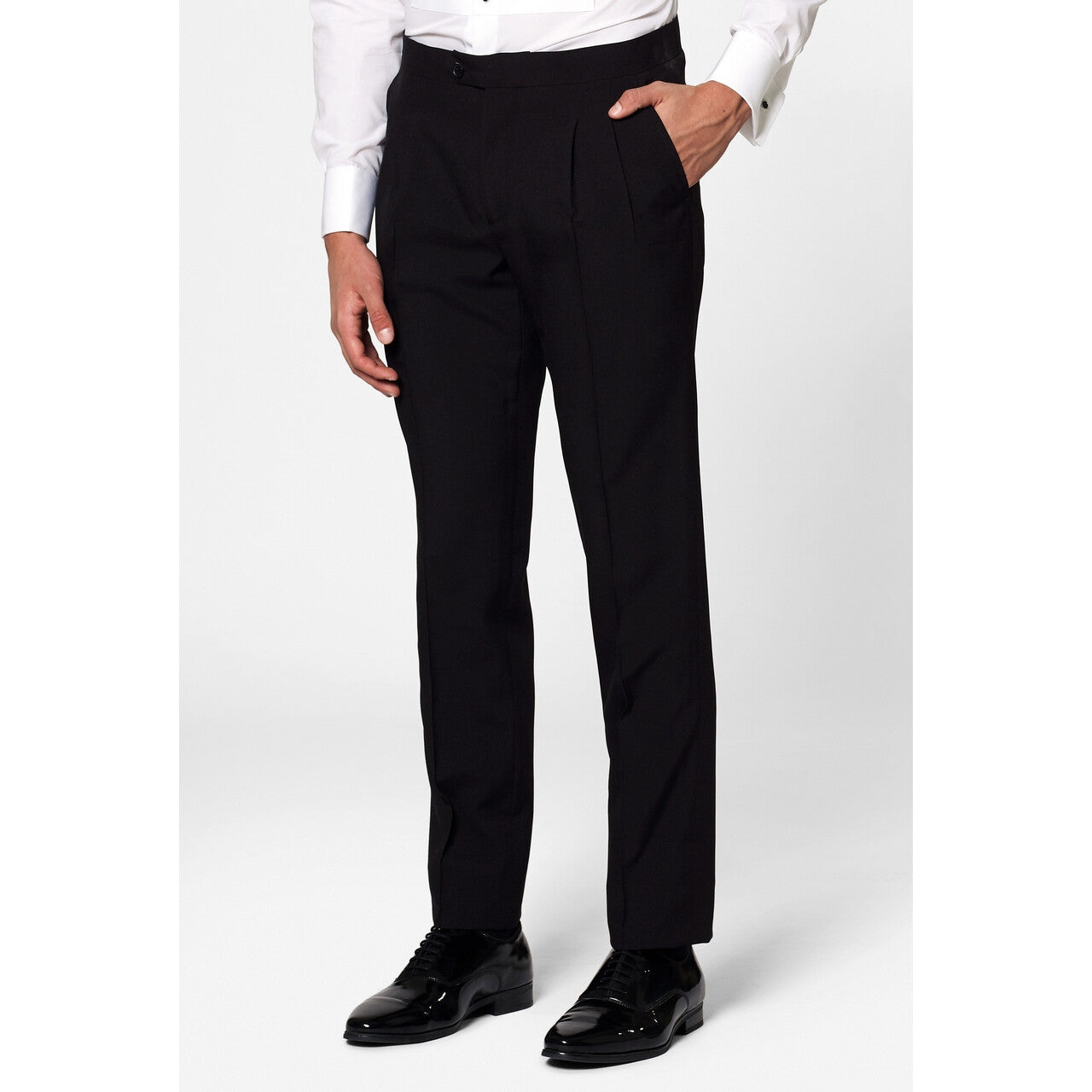 Op deze afbeelding zie je een Kostuums, van het merk Opposuits. Jet Set Black Cocktail Party Man Kostuum