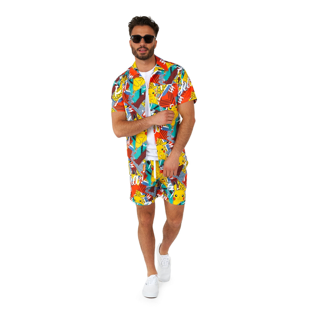 Op deze afbeelding zie je een Kostuums, van het merk Opposuits. Electric Pica Pikachu™ Man Kostuum
