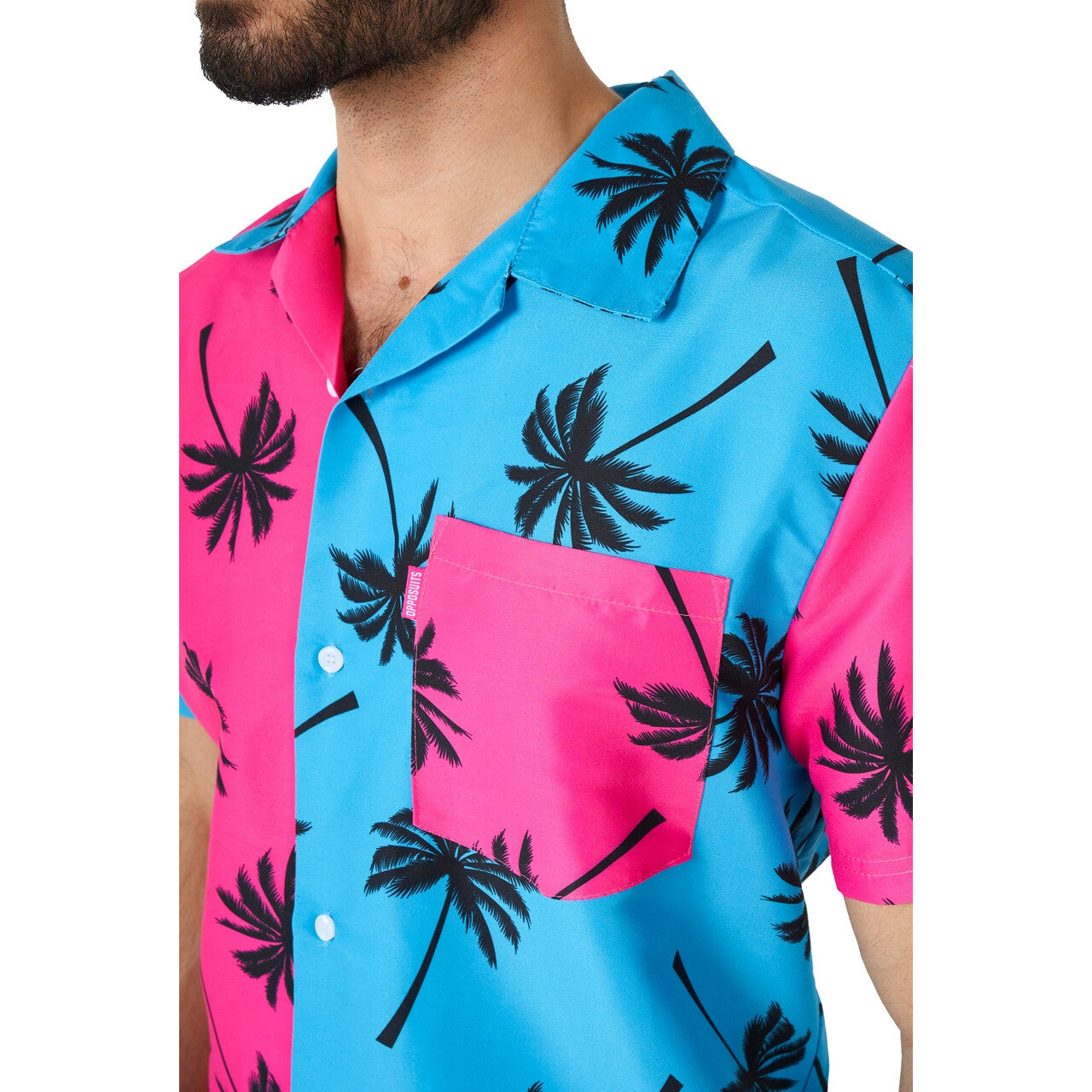 Op deze afbeelding zie je een Kostuums, van het merk Opposuits. Helemaal Home Met Een Palmboom Roze Blauw Man Kostuum