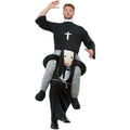 La Nonne Senfuit Avec Le Prêtre Costume