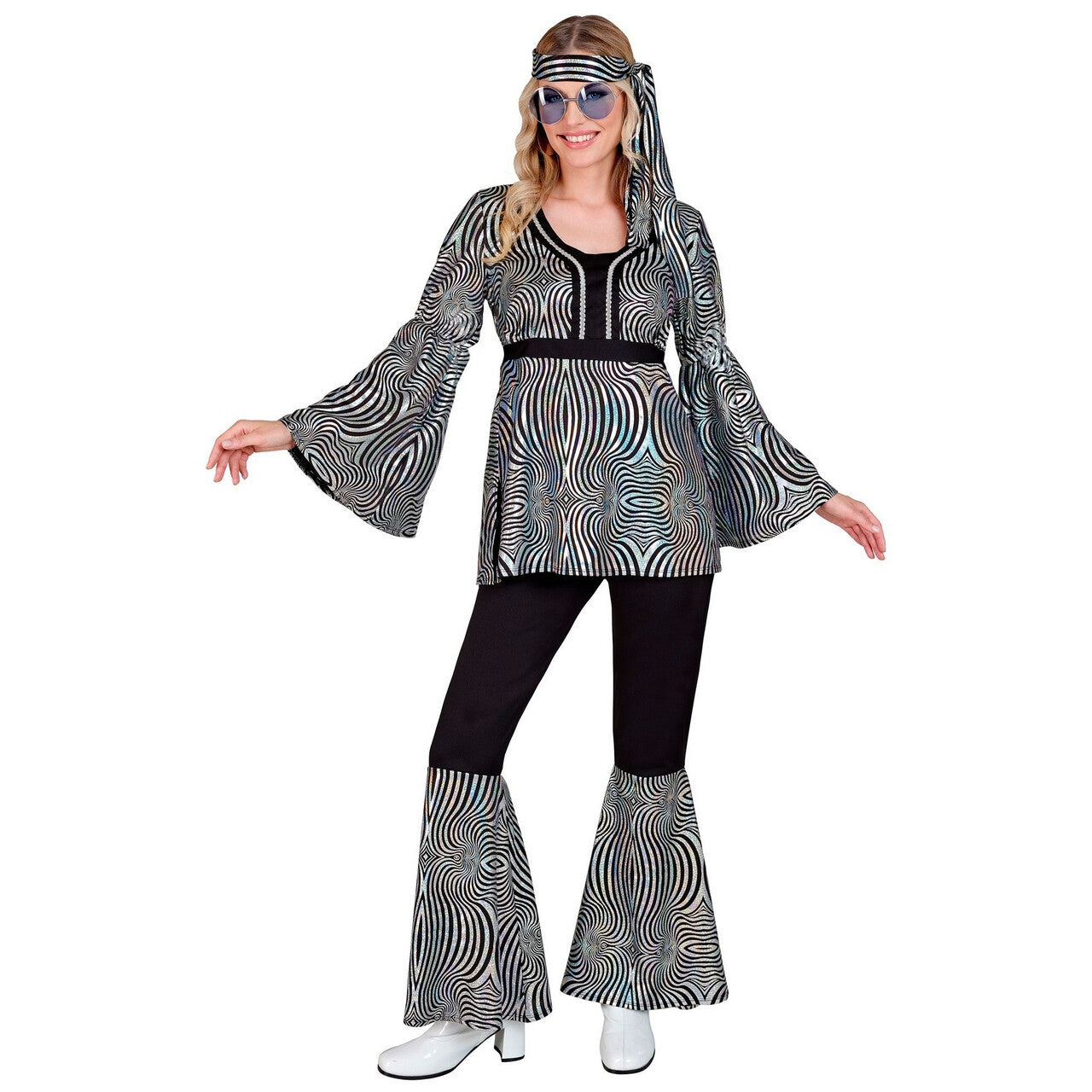 Op deze afbeelding zie je een Kostuums, van het merk Widmann. 70s Groovy Kostuum Disco Zilver XXL Vrouw