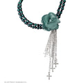 Religiöser Halshöker Mit Rose Und Kreuzen Grün