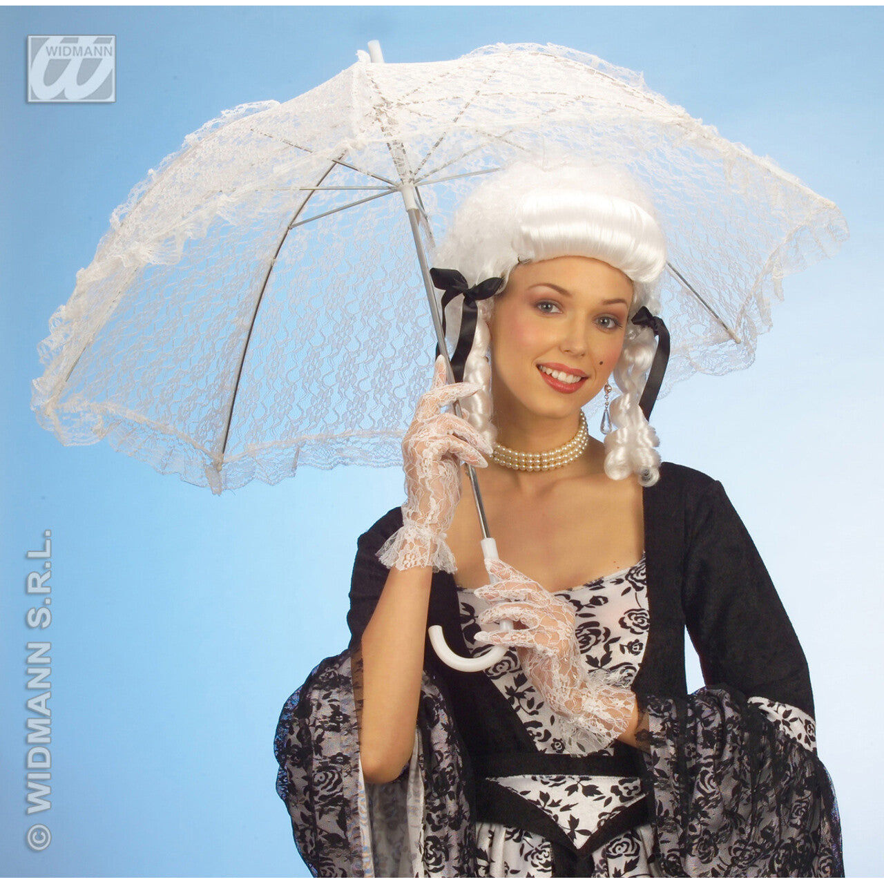 Op deze afbeelding zie je een Accessoires, van het merk Widmann. Kanten Parasol Wit