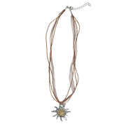 Op deze afbeelding zie je een Accessoires, van het merk Widmann. Ketting Strass Edelweiss