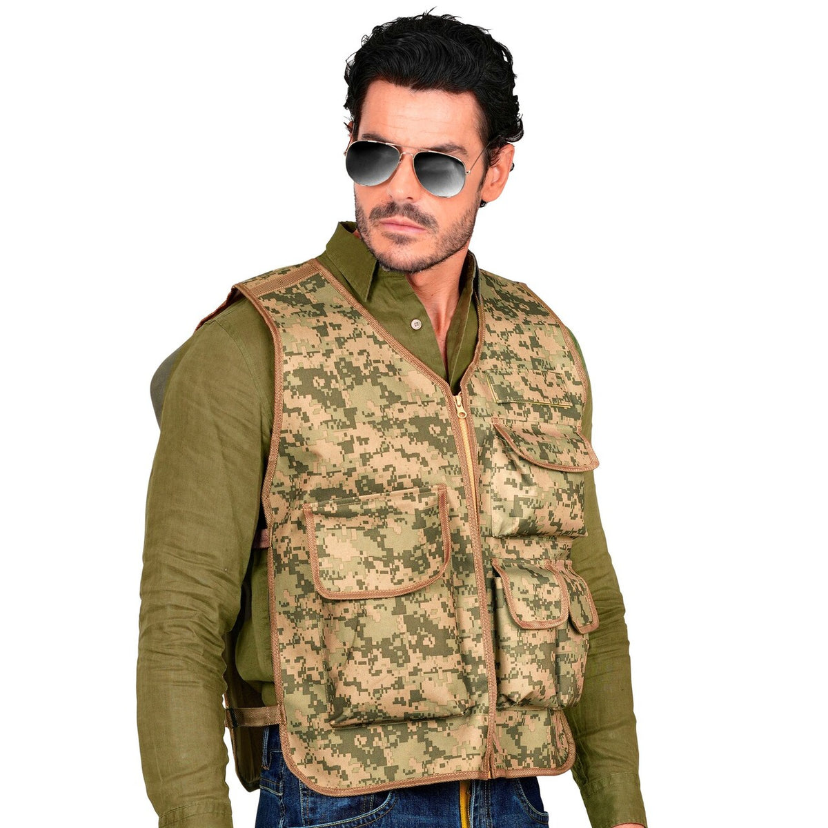 Op deze afbeelding zie je een Kostuums, van het merk Widmann. Camo Commando Vest