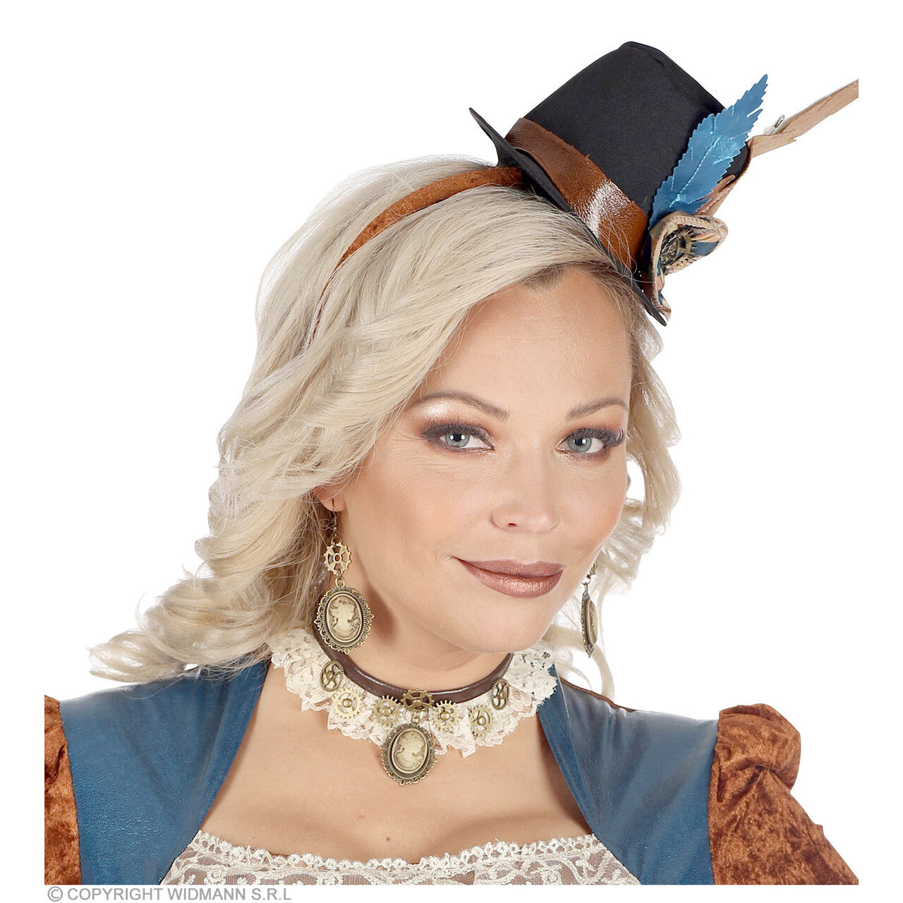 Op deze afbeelding zie je een Accessoires, van het merk Widmann. Steampunk Choker Kant Met Camee Oorbellen