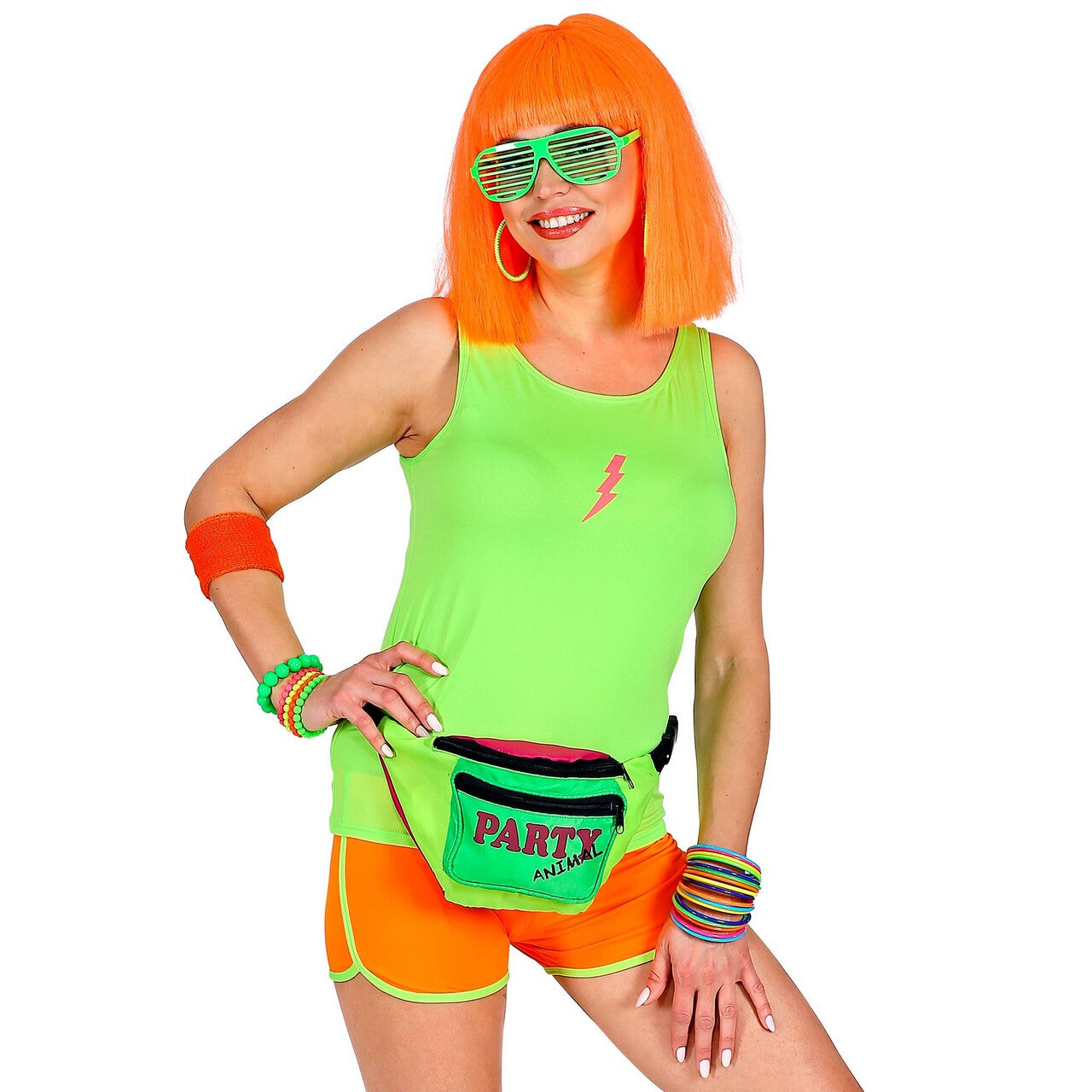 Op deze afbeelding zie je een Kostuums, van het merk Widmann. Sportieve Hotpants Neon Oranje Vrouw
