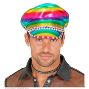 Op deze afbeelding zie je een Accessoires, van het merk Widmann. Race Naar De Regenboog Biker Pet