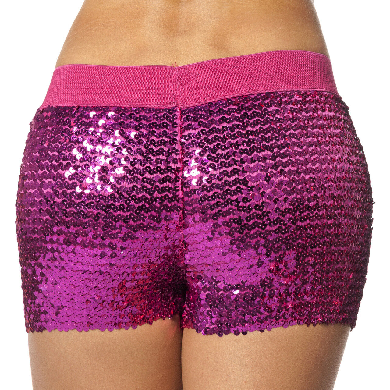 Op deze afbeelding zie je een Kostuums, van het merk Wilbers. Hotpants Pailletten Roze Vrouw