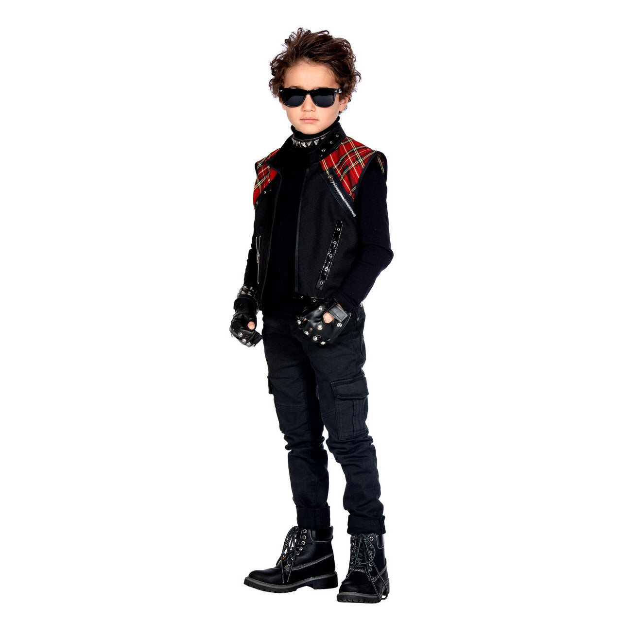 Op deze afbeelding zie je een Kostuums, van het merk Wilbers. Cool Punkrocker Vest Kind Jongen