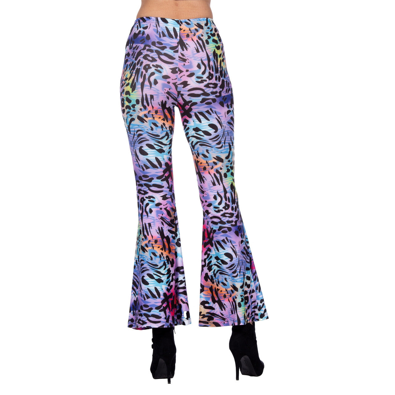 Op deze afbeelding zie je een Kostuums, van het merk Wilbers. Paarse Panterprint Broek Presley Vrouw