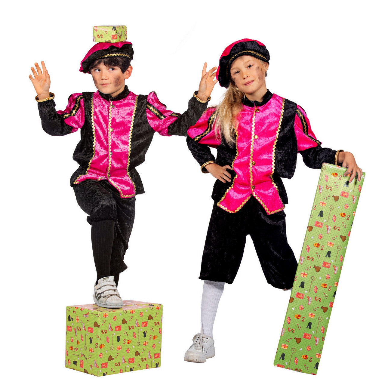 Op deze afbeelding zie je een Kostuums, van het merk Wilbers. Vrolijk Pietje Roze Pietenpak Kind Kind Kostuum