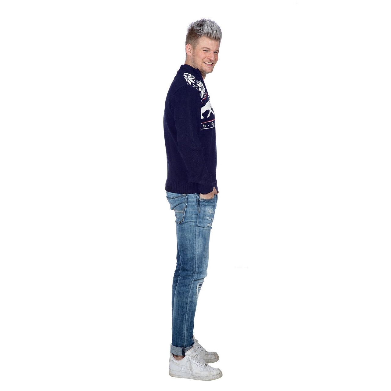 Op deze afbeelding zie je een Kostuums, van het merk Wilbers. Donkerblauwe Ren Niet Weg Dier Trui