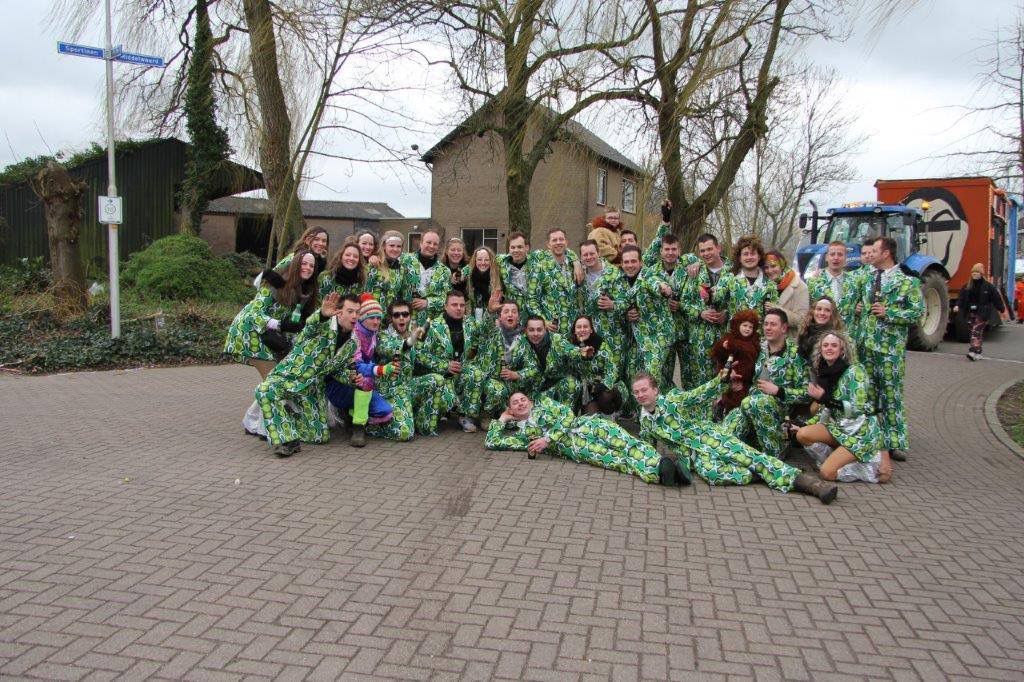 Feestkleding365